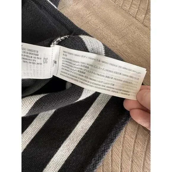 NWT Abercrombie & Fitch LuxeLoft Crew Sweater Jacket Black & Gold Women’s Large - Picture 11 of 11